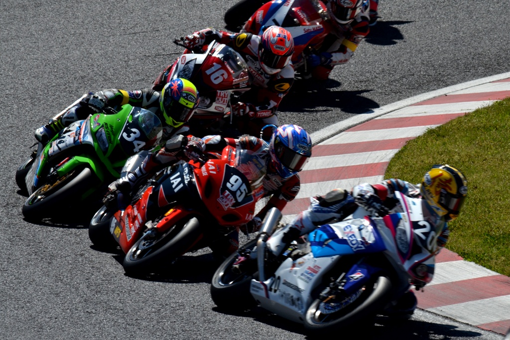 CircuitNowに全日本ロードレース選手権Rd.2決勝の記事が掲載されました。